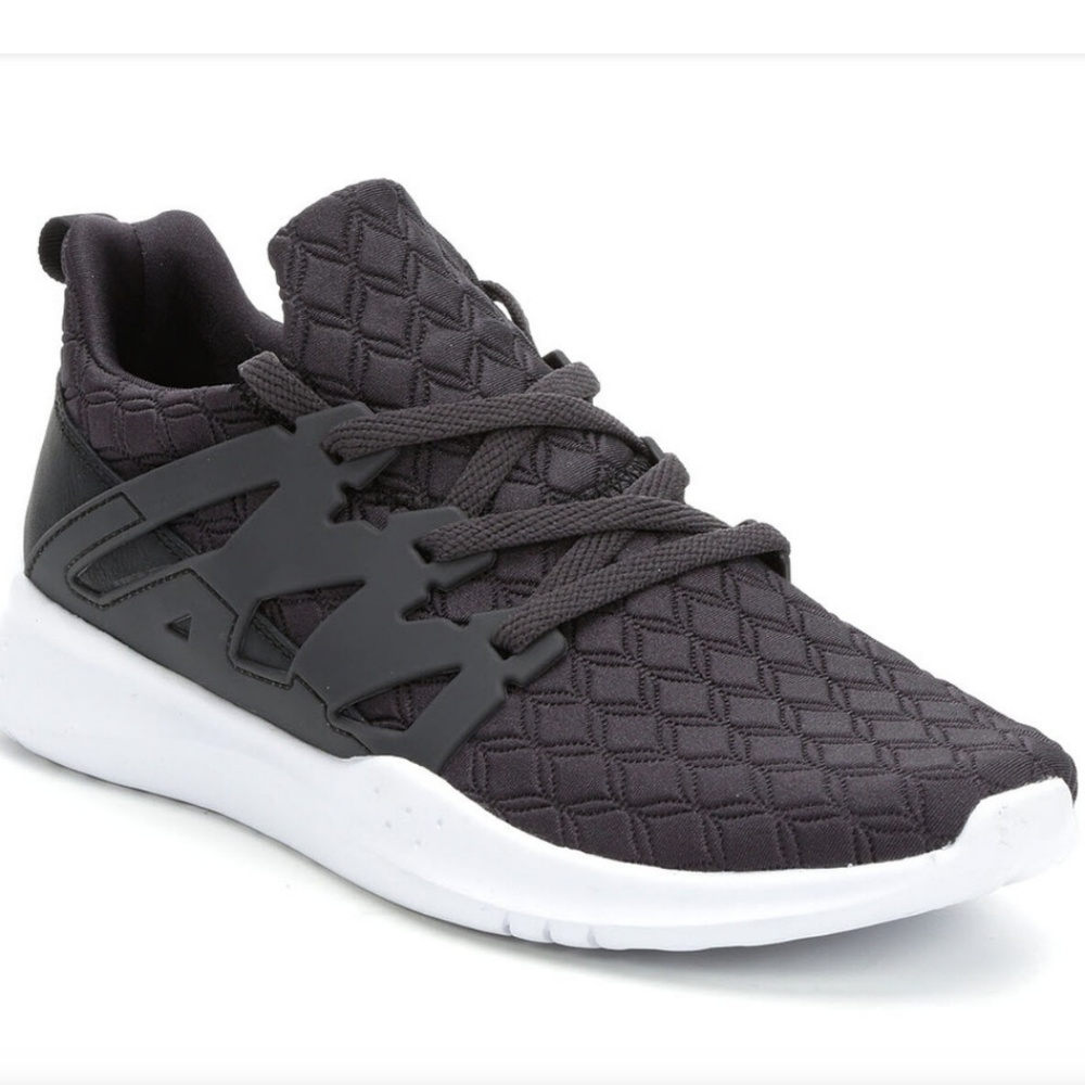 Fabletics Quilted Indio Sneakers Iron SZ 9.5 NIB!
